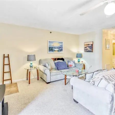 Sandalwood 203B Apartment