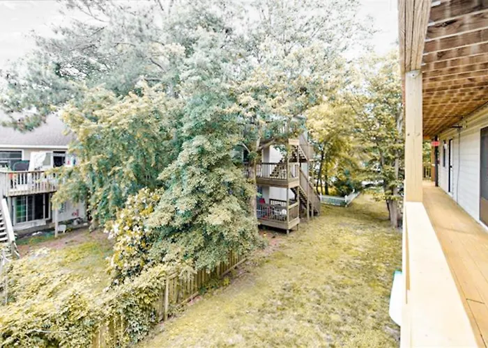 Apartment Sandalwood 203b